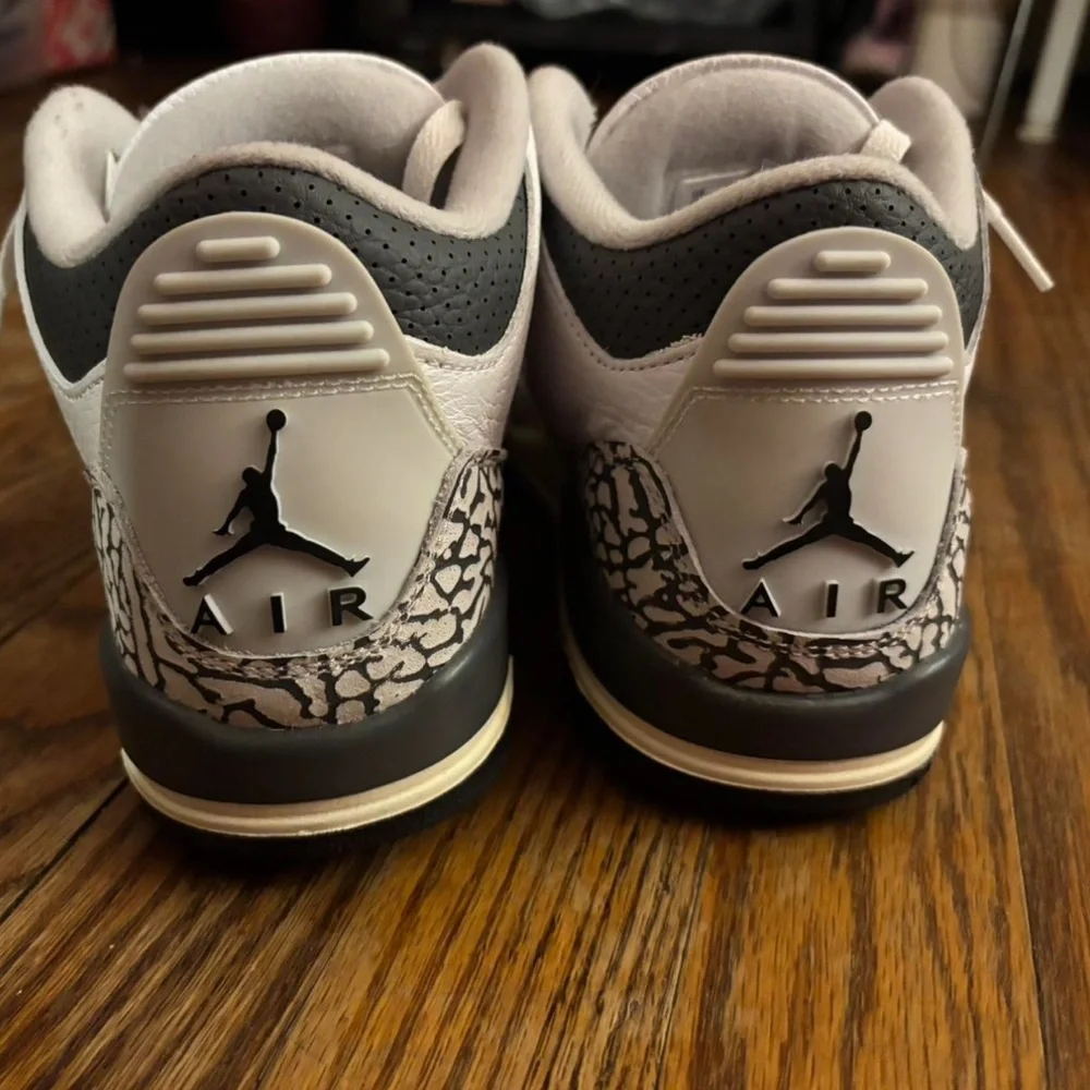 Jordan 3 Retro ‘Hide N’ Seek’ - Picture 3 of 4